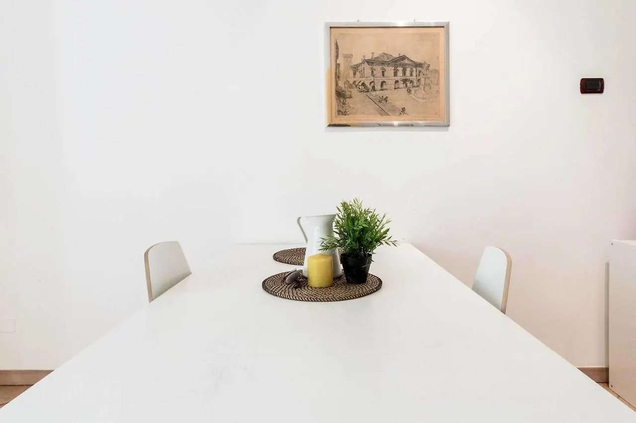 Hintown Spanish Walls Milánó Apartman